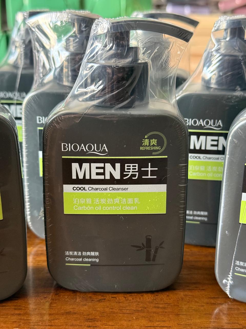 Jabon Limpiador de Carbón (Hombre) BIOAQUA